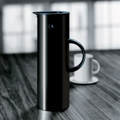 Stelton Kander-EM77 termokande 1 L sort