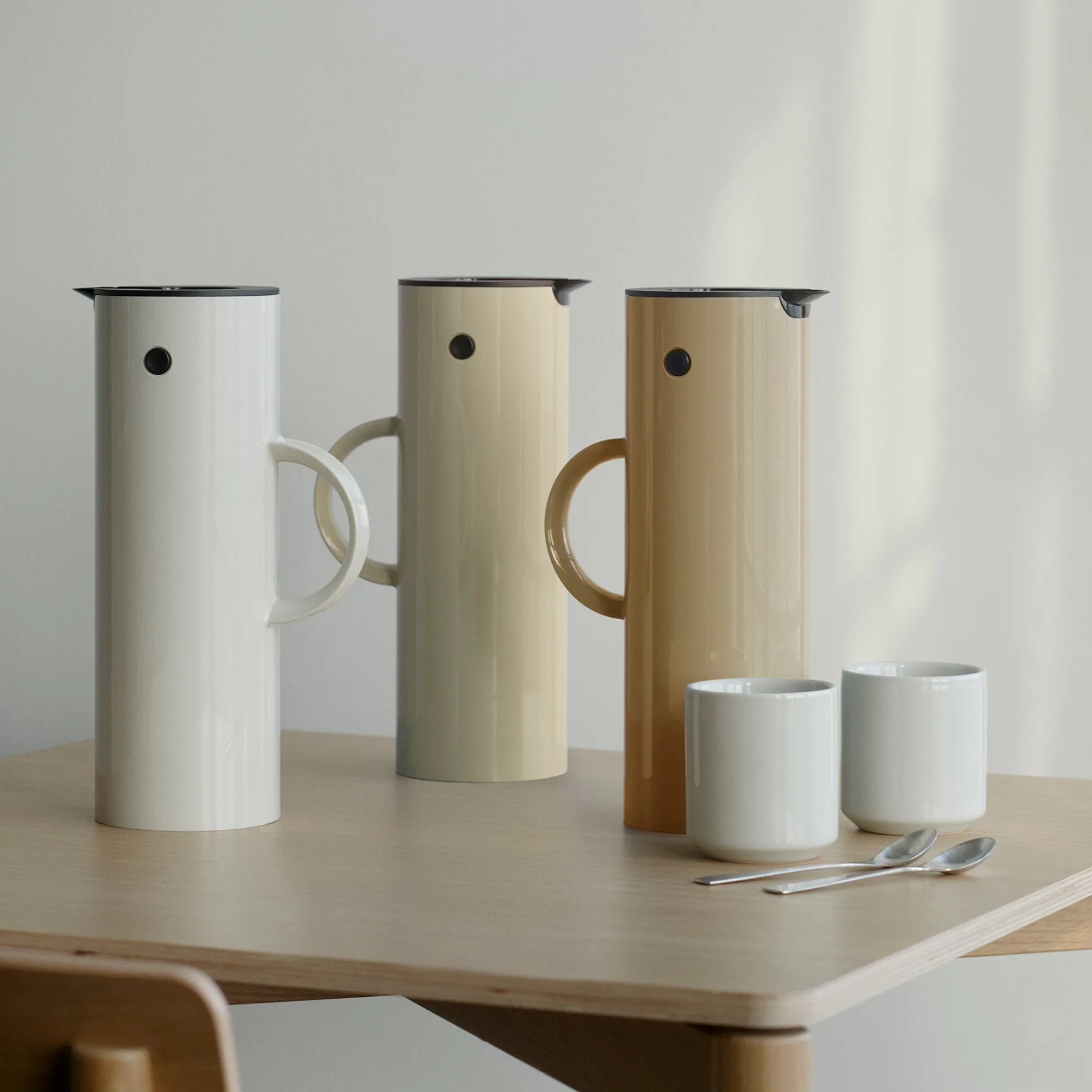 Stelton Kander-EM77 termokande 1 L warm sand