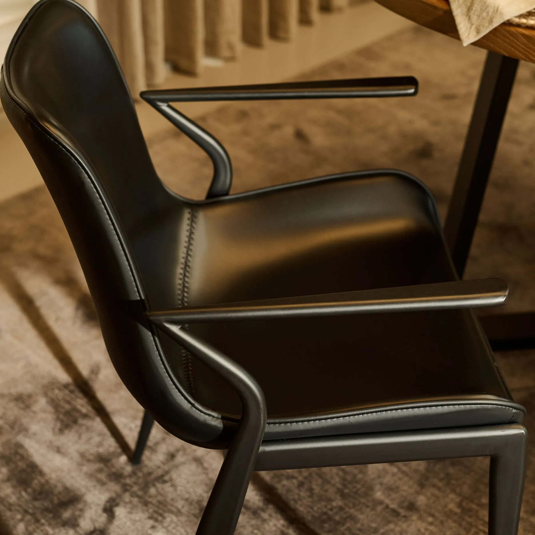 Furniture by Sinnerup Spisebordsstole-Harry spisebordsstol