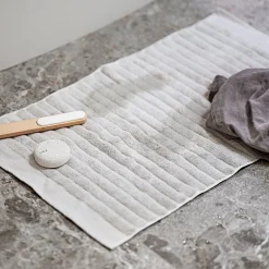 Zone Bademåtter-Inu bademåtte 80x50 cm soft grey