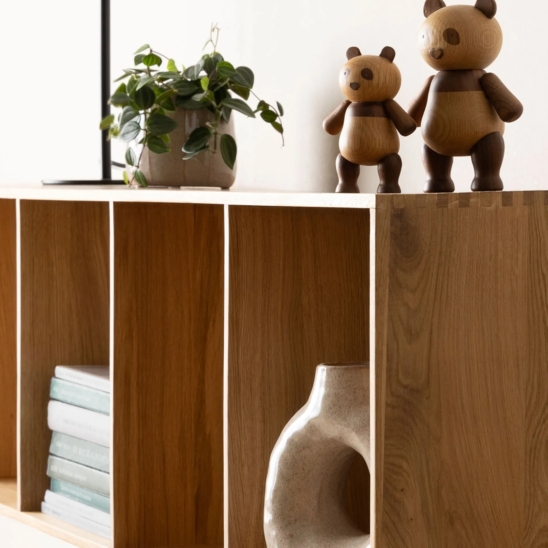 Furniture by Sinnerup Reoler-Keeper II reolmodul, FSC-certificeret egetræ 4H D30 cm