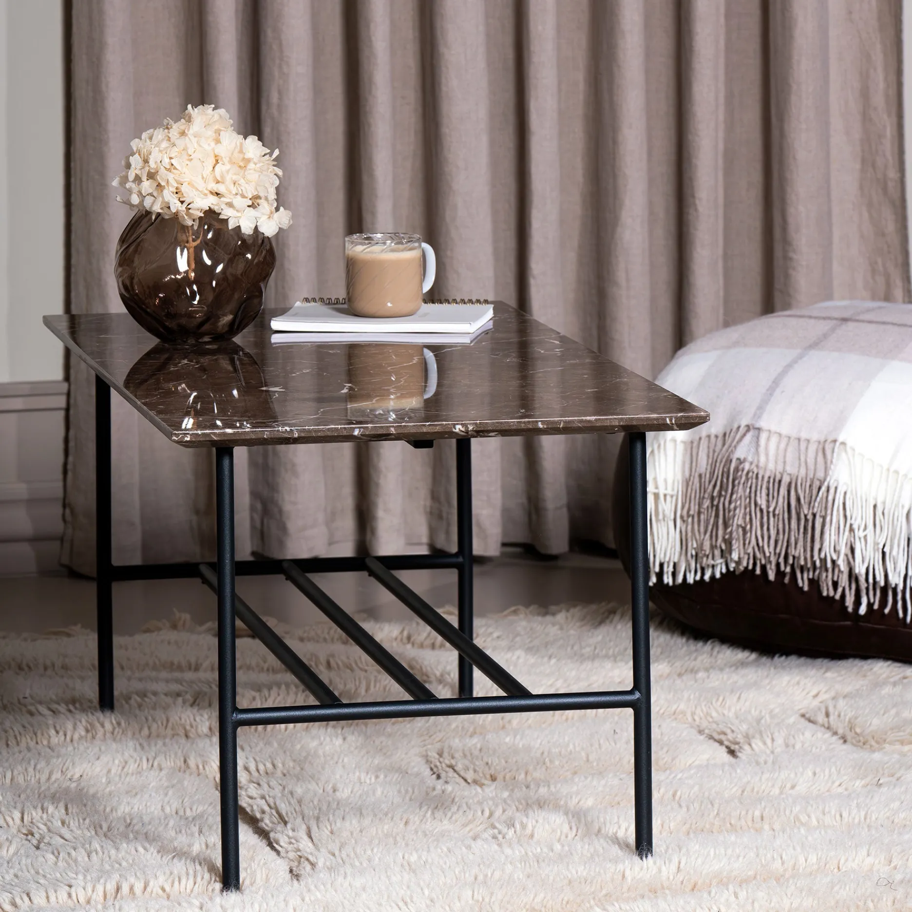 Furniture by Sinnerup Sofaborde-LINES II sofabord i marmor 100x50 cm