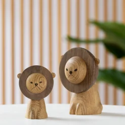 Sinnerup Figurer|Figurer-Løve i Eg/Valnød