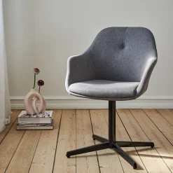 Furniture by Sinnerup Spisebordsstole-New Age stof m. drejefod