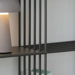 Furniture by Sinnerup Reoler-Nohr vægreol m. rum