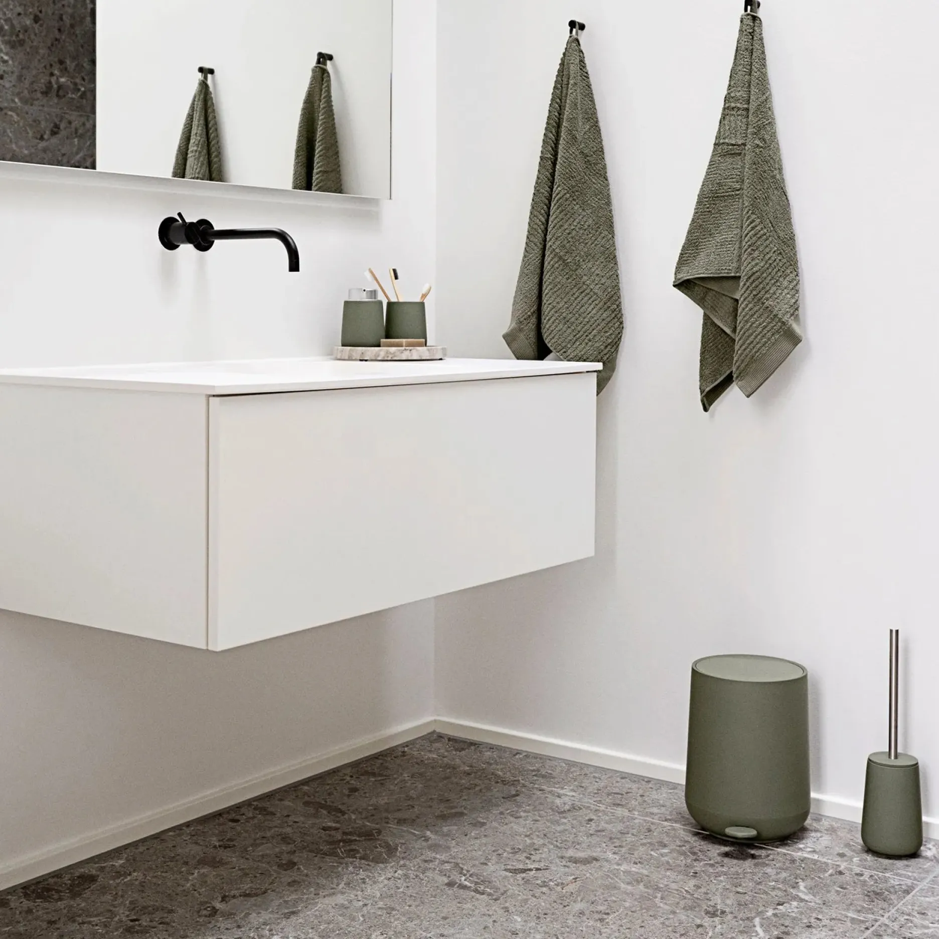 Zone Toiletbørster-Nova toiletbørste olive green