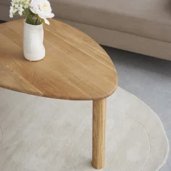 Furniture by Sinnerup Sofaborde|Sideborde-Pebble sofabord Ø90 cm, FSC-certificeret egetræ