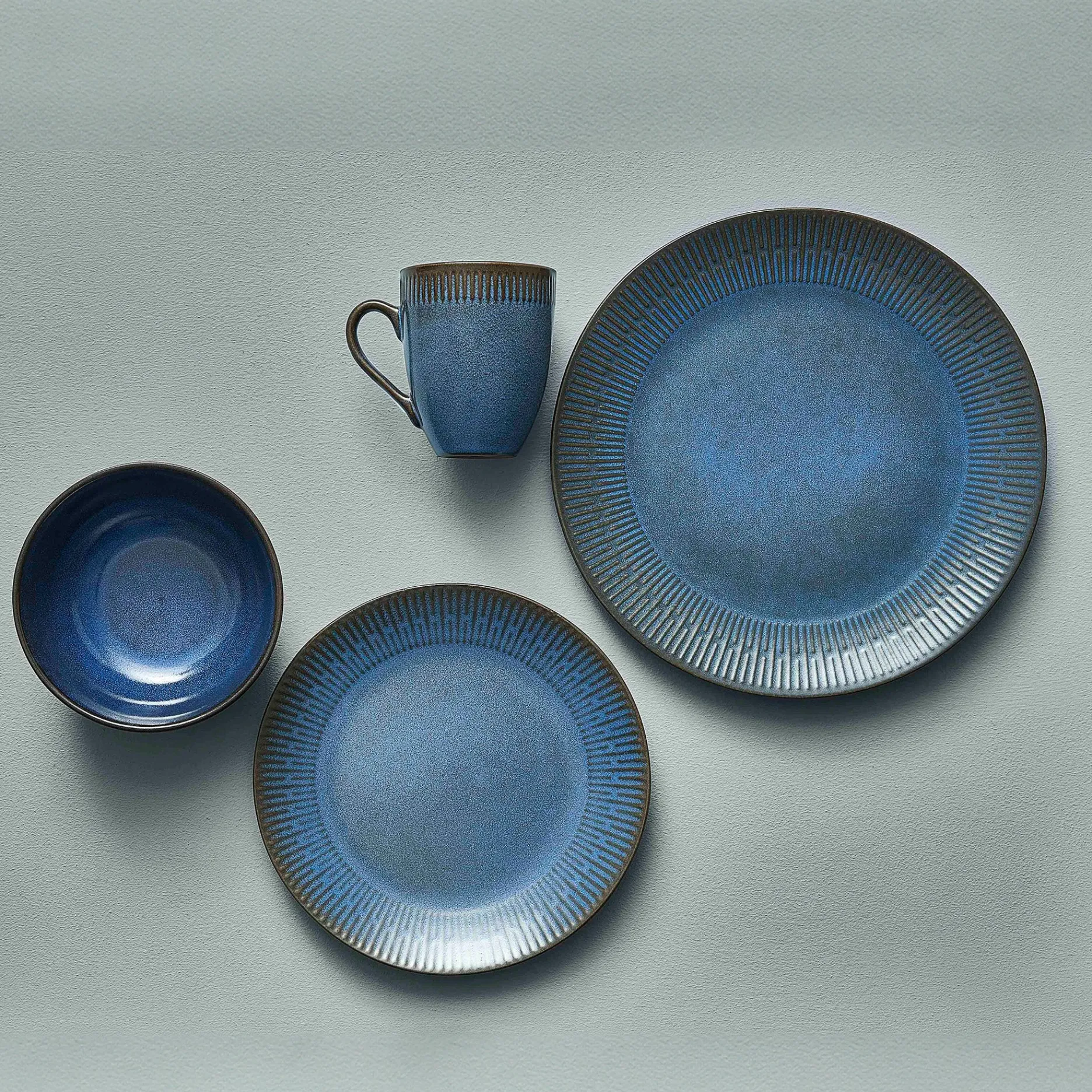 Aida Tilbud|Stel-Relief middagstallerken Ø27 cm stentøj blå