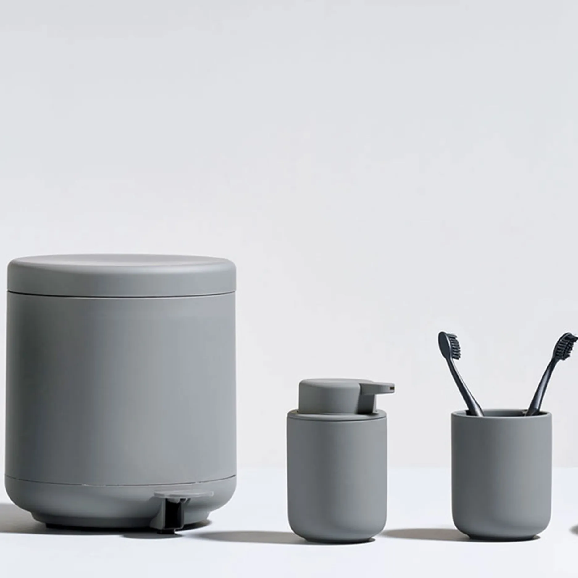 Zone Sæbedispensere|Sæbedispensere-Ume sæbedispenser H12,8 cm grey