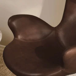 Furniture by Sinnerup Loungestole-Victor loungestol læder m. sort drejesokkel
