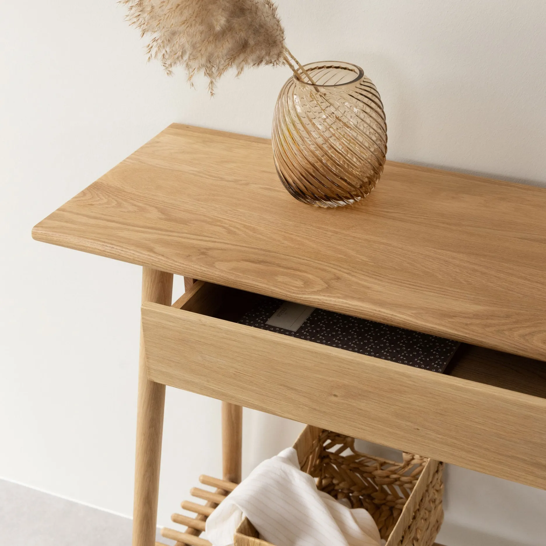 Furniture by Sinnerup Konsolborde-Wood II konsolbord FSC certificeret egetræ